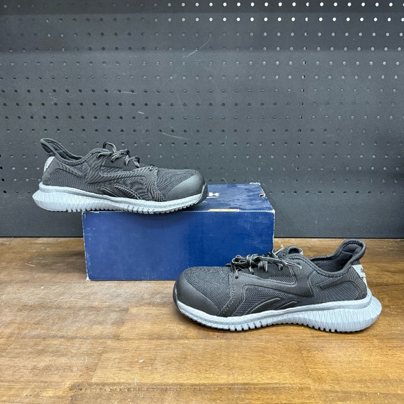 New W/ Box! Women's Reebok Flexagon 3.0 Work Comfy Athletic Sneakers Size 8 - Picture 2 of 5